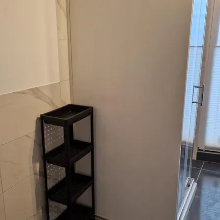 Iii Schoene Monteur-wohnung In Bingen Naehe A60 A61 アパート *