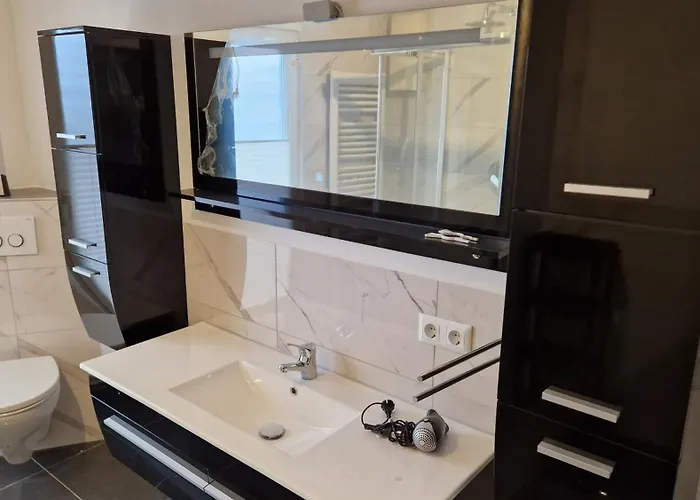 Iii Schoene In Bingen Mit Phantastischem Blick Auf Nahe, Fuer Monteure-c Apartment